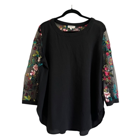 2/$30 Umgee Black and Pink Blouse with Boxy Style and 3/4 Sleeves - Picture 3 of 16